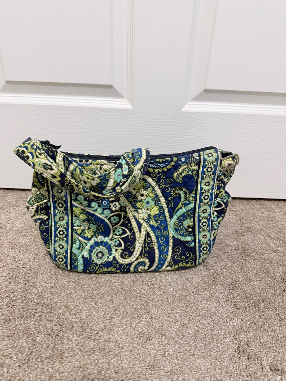VERA BRADLEY BLUE RHYTHM BLUES PAISLEY ADJUST CROSSBODY HIPSTER Purse - Picture 2 of 7